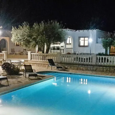 Villa Rustical Mont Roig By Interhome *