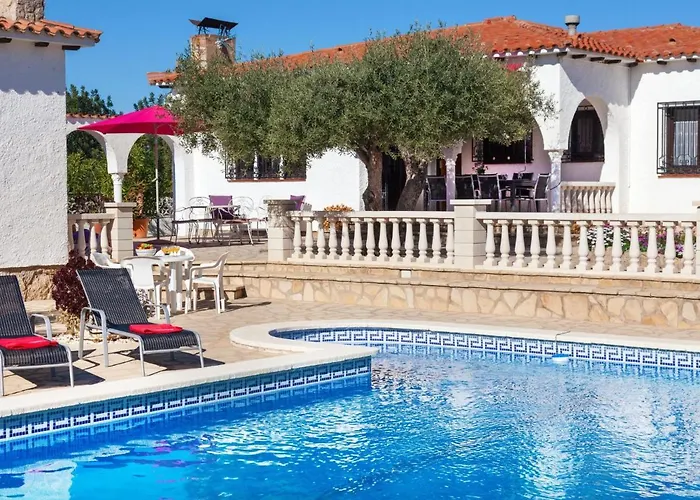 Vila Rustical Mont Roig By Interhome
