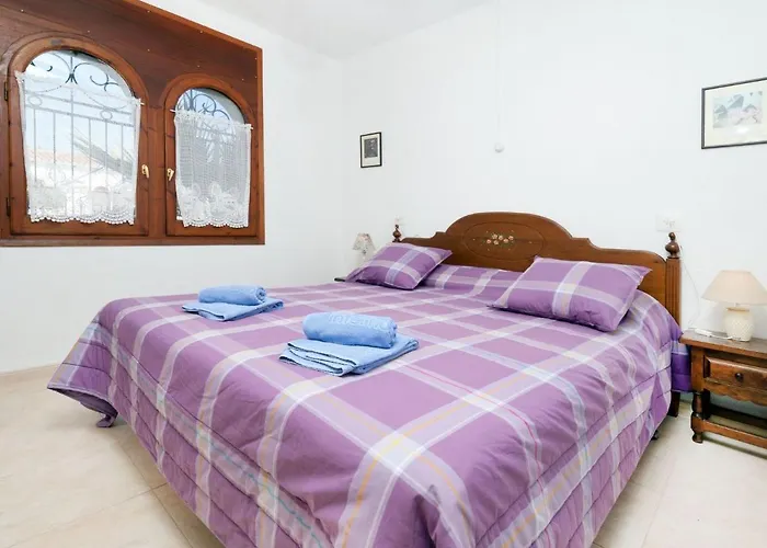 Vila Rustical Mont Roig By Interhome *